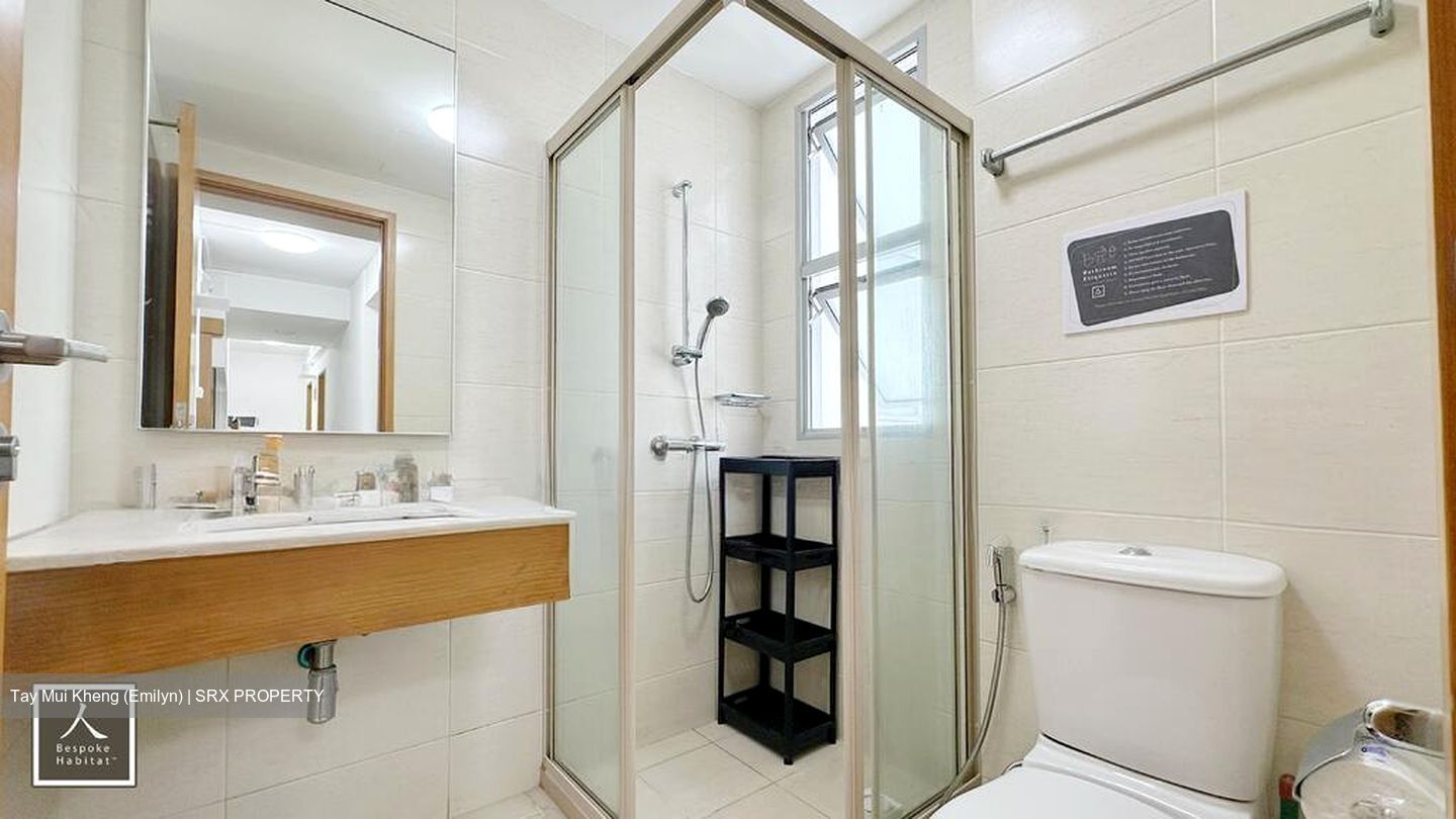 The Lakeshore (D22), Condominium #496626201